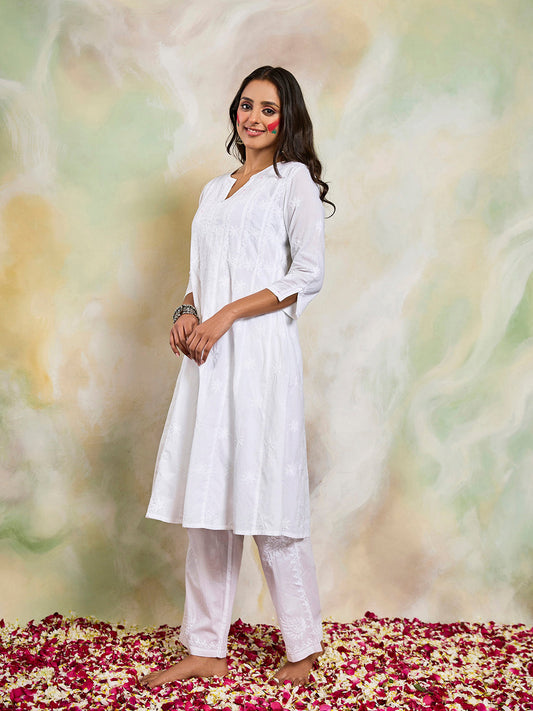 HOUSE OF KARI Women Notch Neck Floral Embroidered Chikankari Shadow Work Cotton Kurta | Swadesiicart