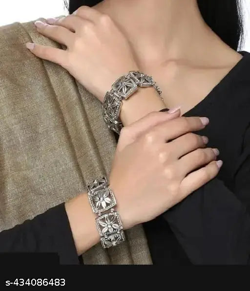 Tehzeeb Creations Women's Silver Plated Oxidised Bangle Set - Swadesiicart
