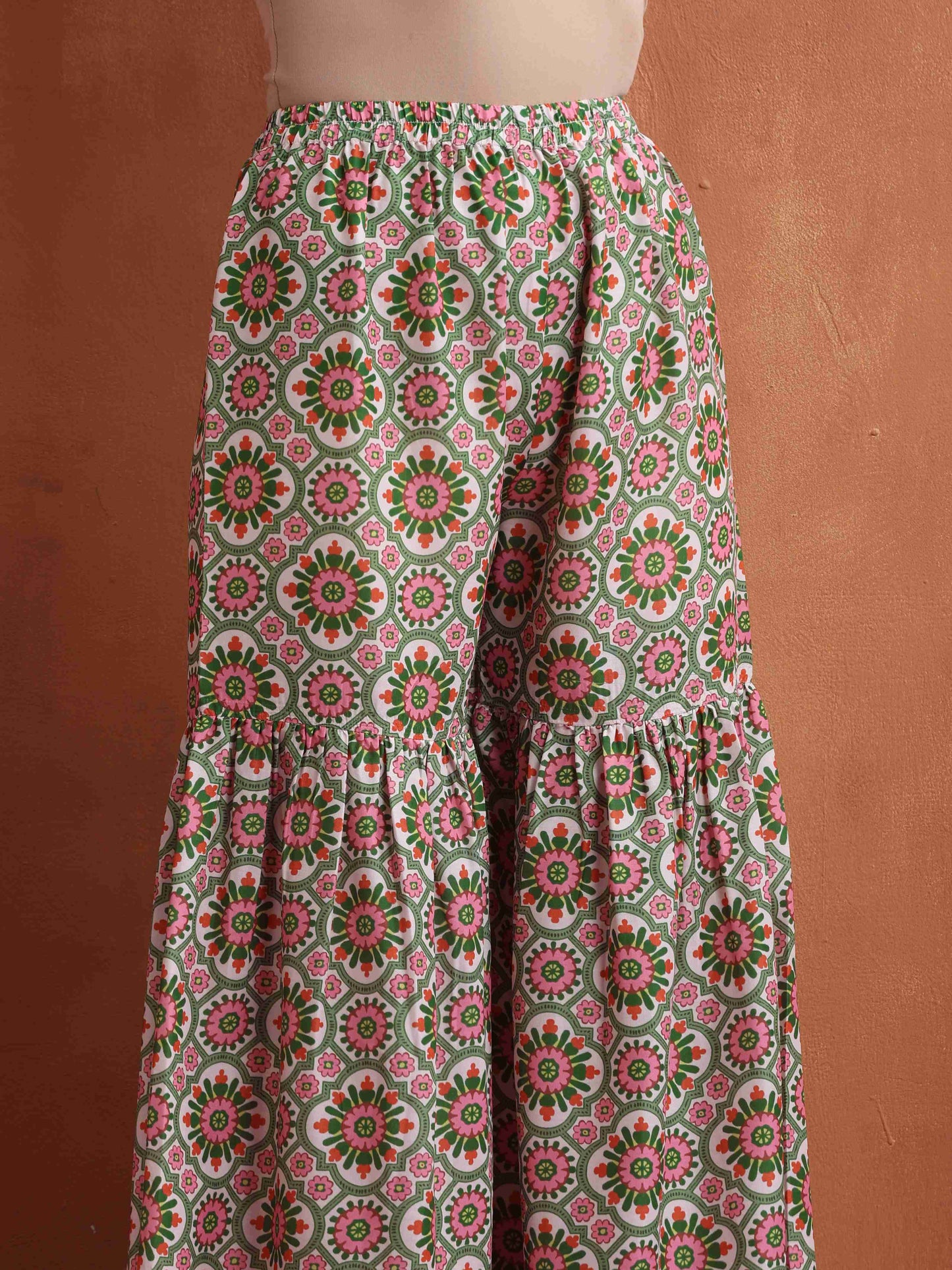 trueBrowns Off White Geometric Print Sharara Set | Swadesiicart