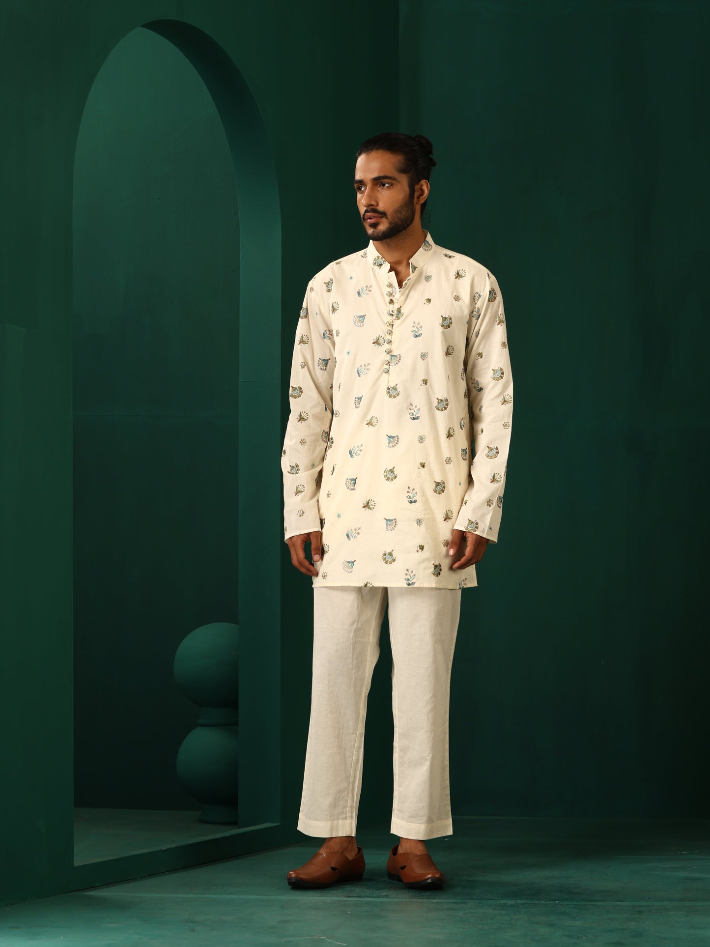 trueBrowns Men's Ivory Blue Multi color Floral Cotton Co-ord Set - Swadesiicart