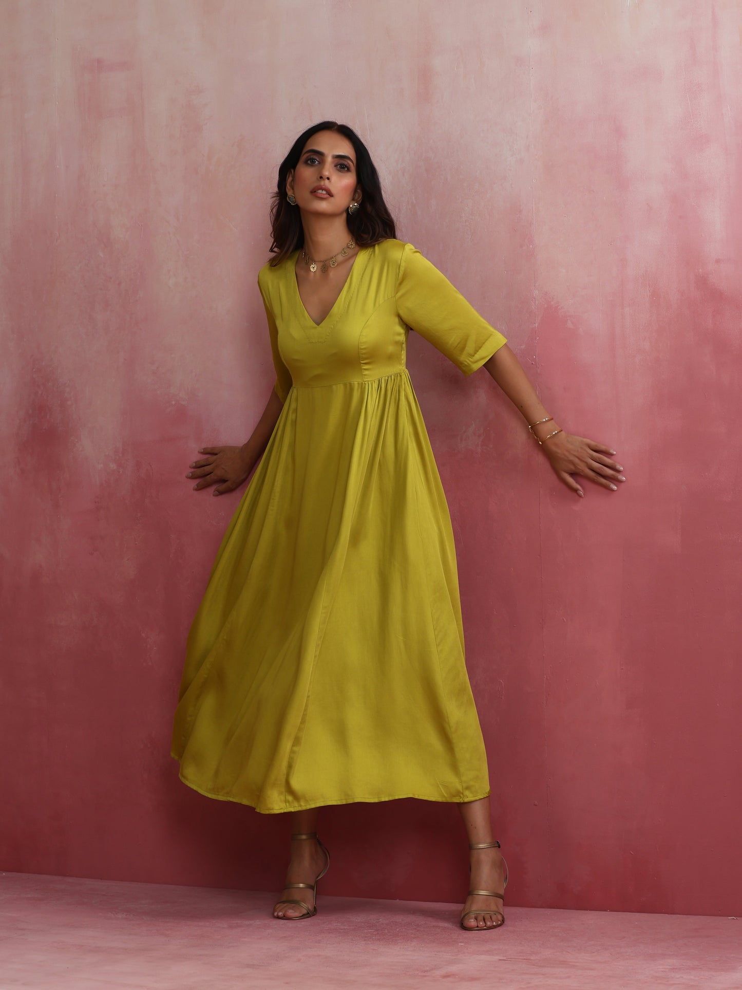 trueBrowns Modal Lime Green Dress | Swadesiicart