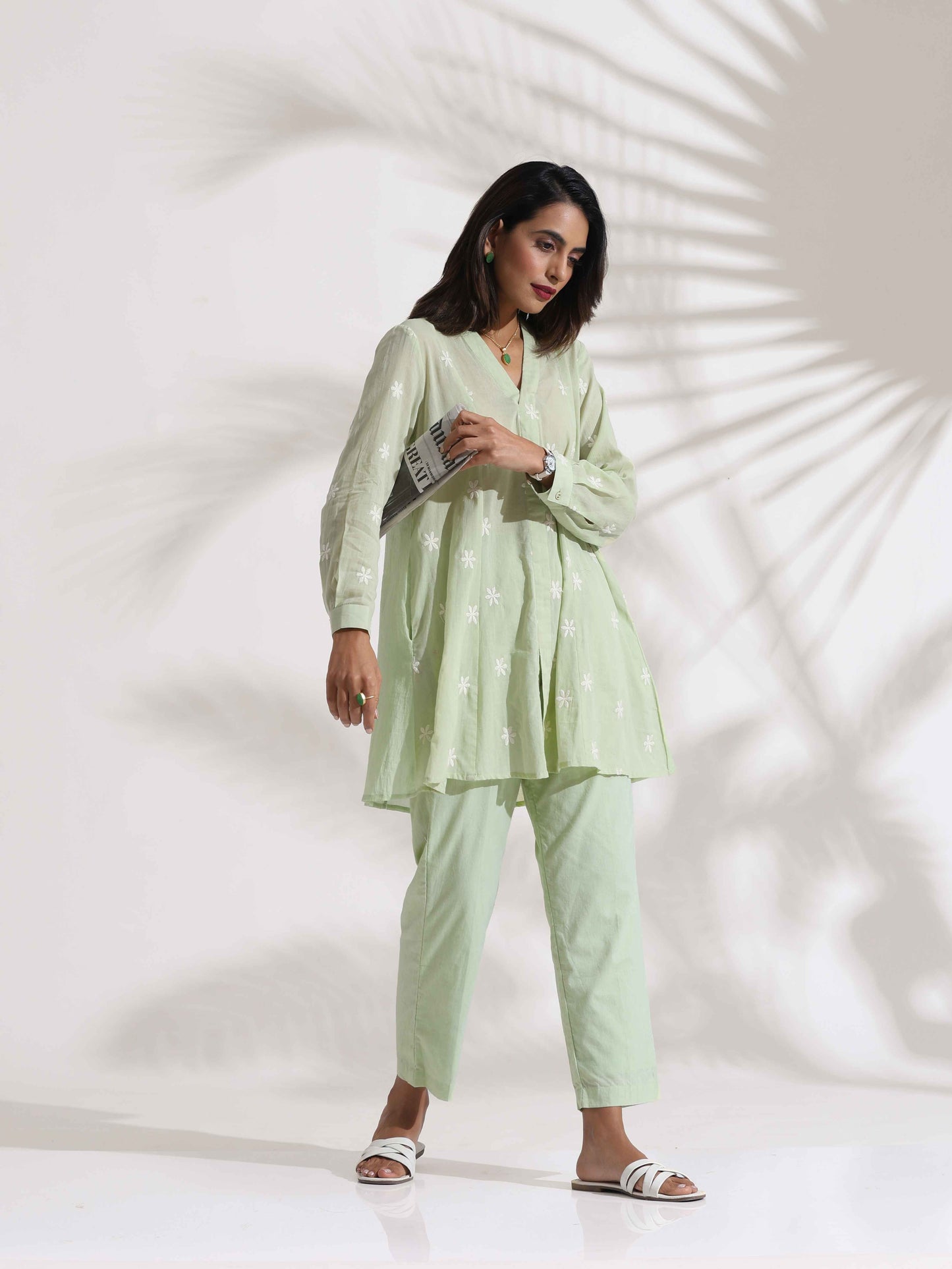 trueBrowns Green Cotton Floral Embroidered Co-ord Set - Swadesiicart