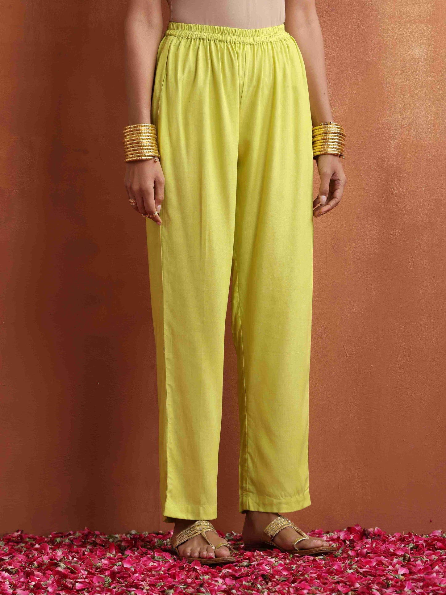trueBrowns Pink Print High Slit Kurta Set | Swadesiicart