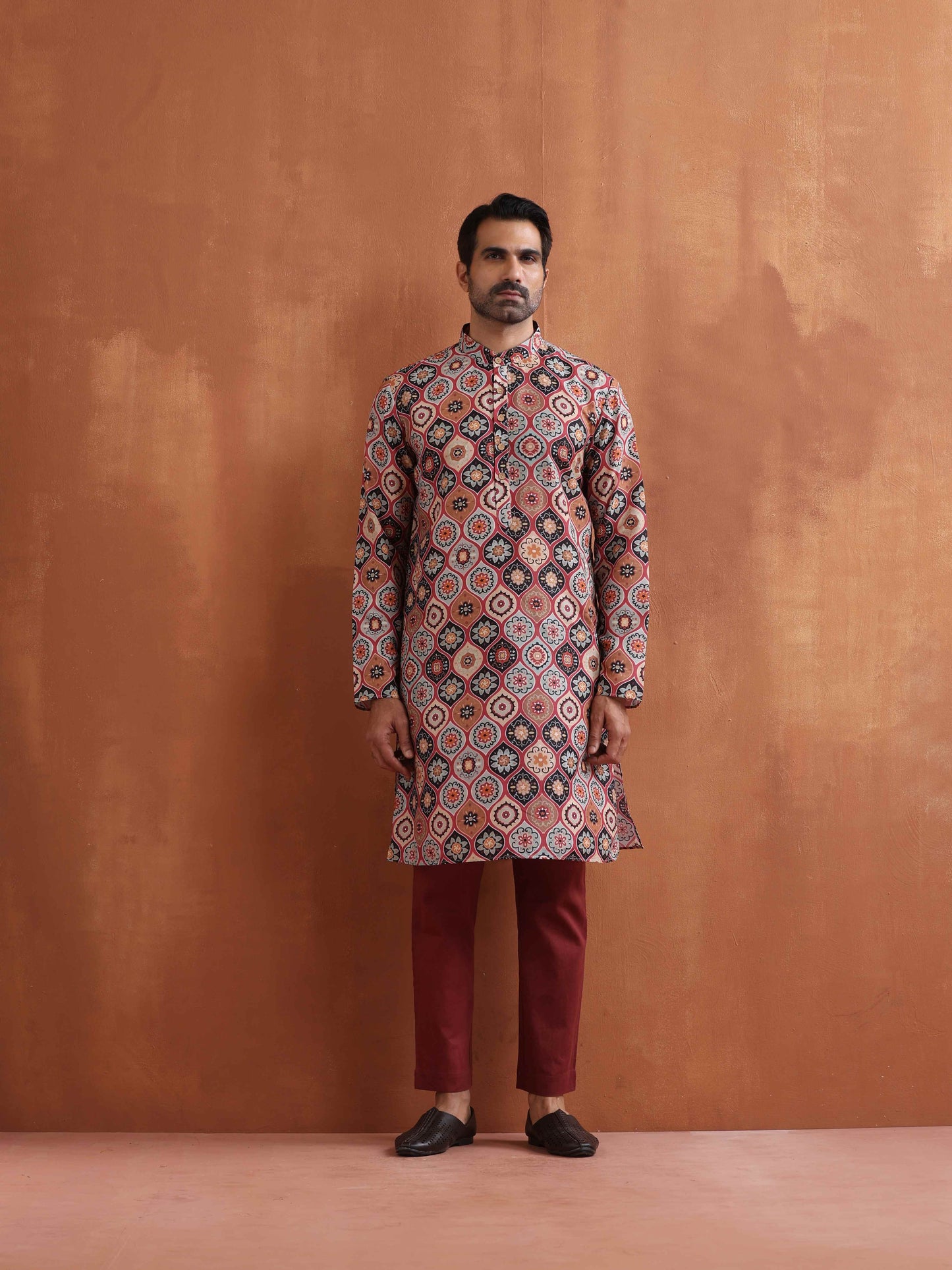 trueBrowns Men's Rust Geometric Printed Kurta | Swadesiicart