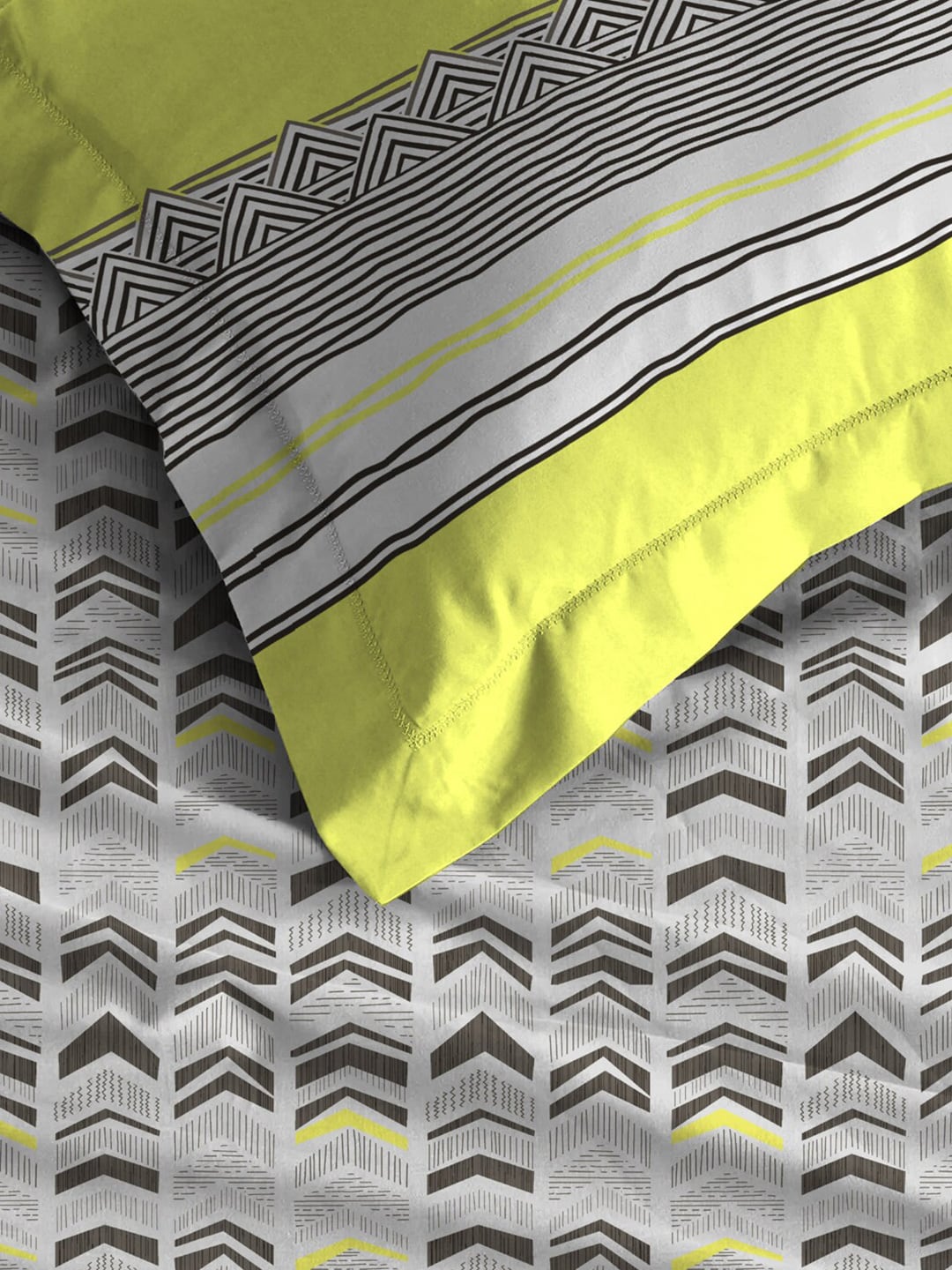 MYTRIDENT Grey Green Geometric Cotton 144 TC Queen Bedsheet With 2 Pillow Covers - Swadesiicart