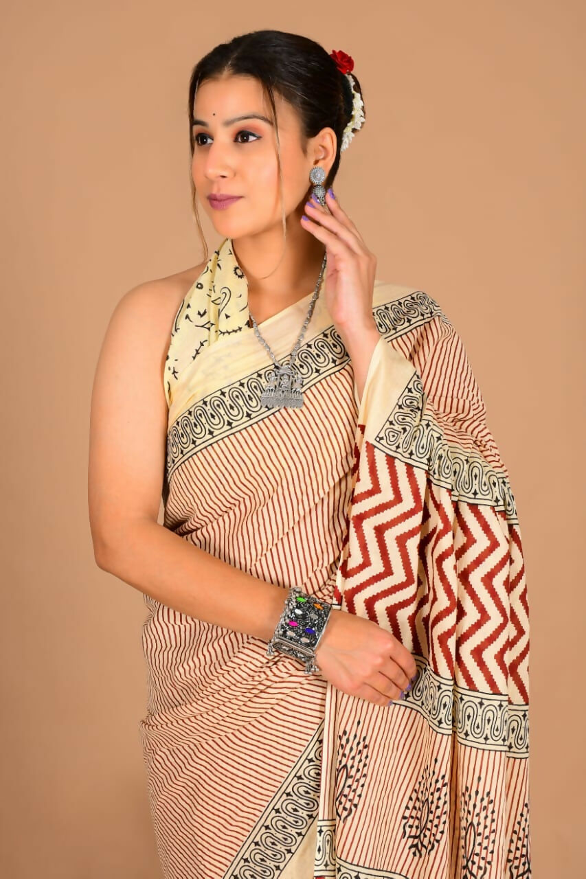 Exclusive Collection Off White Beautiful Mulmul Cotton Saree - Swadesiicart