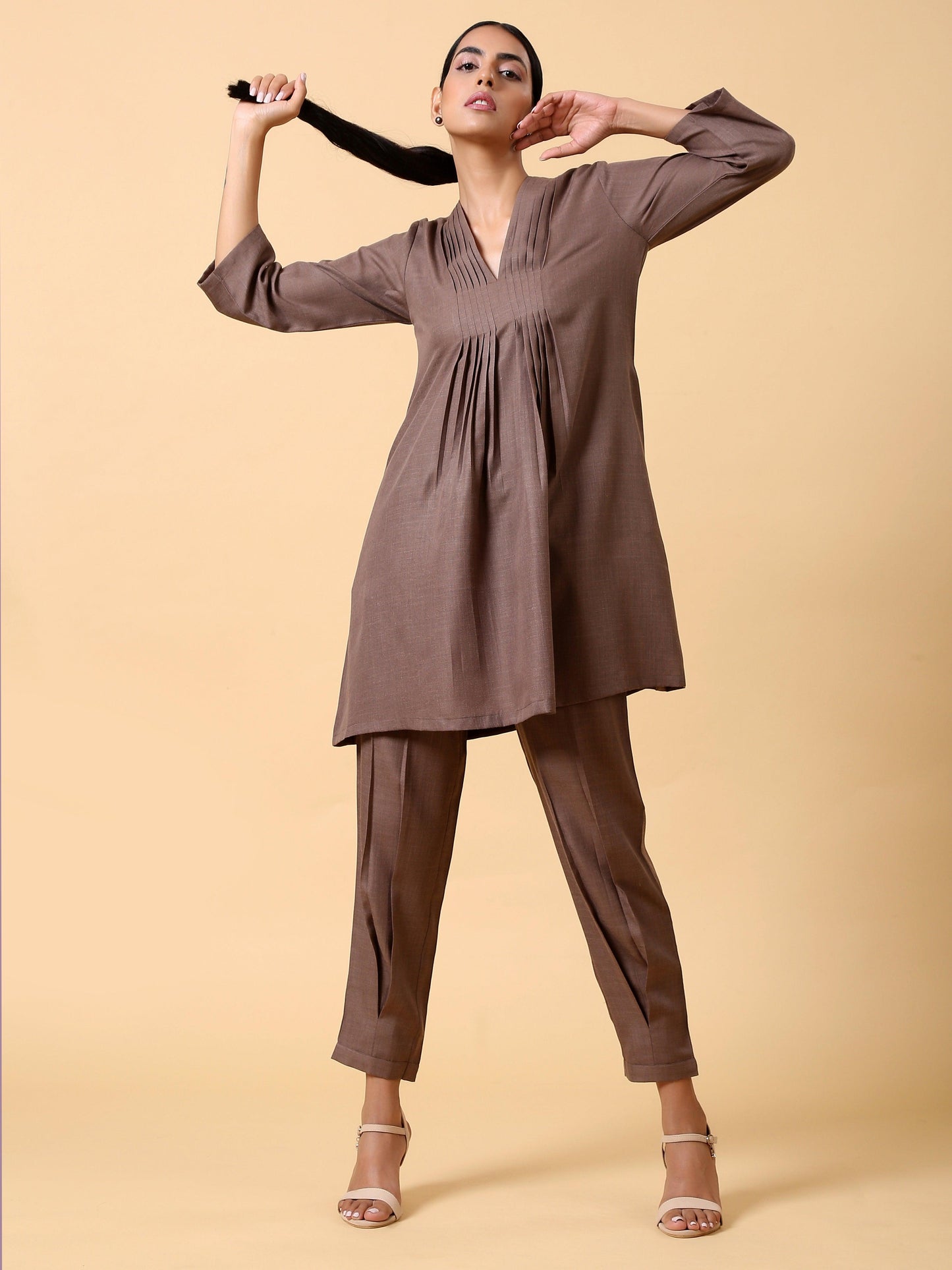 trueBrowns Cotton Linen Burnt Brown Pleated Co-Ord Set - Swadesiicart