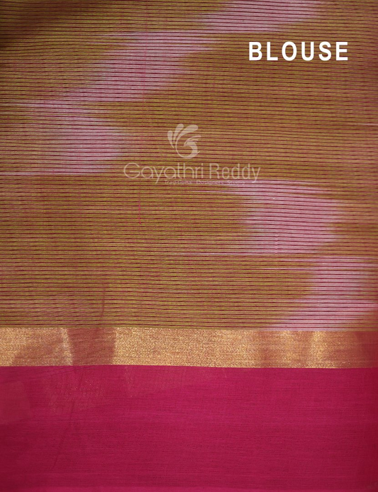 Dual Shades of Parrot Green And Pink Mangalagiri Ikkat Cotton Saree By Gayathri Reddy Designer Studio | Swadesiicart