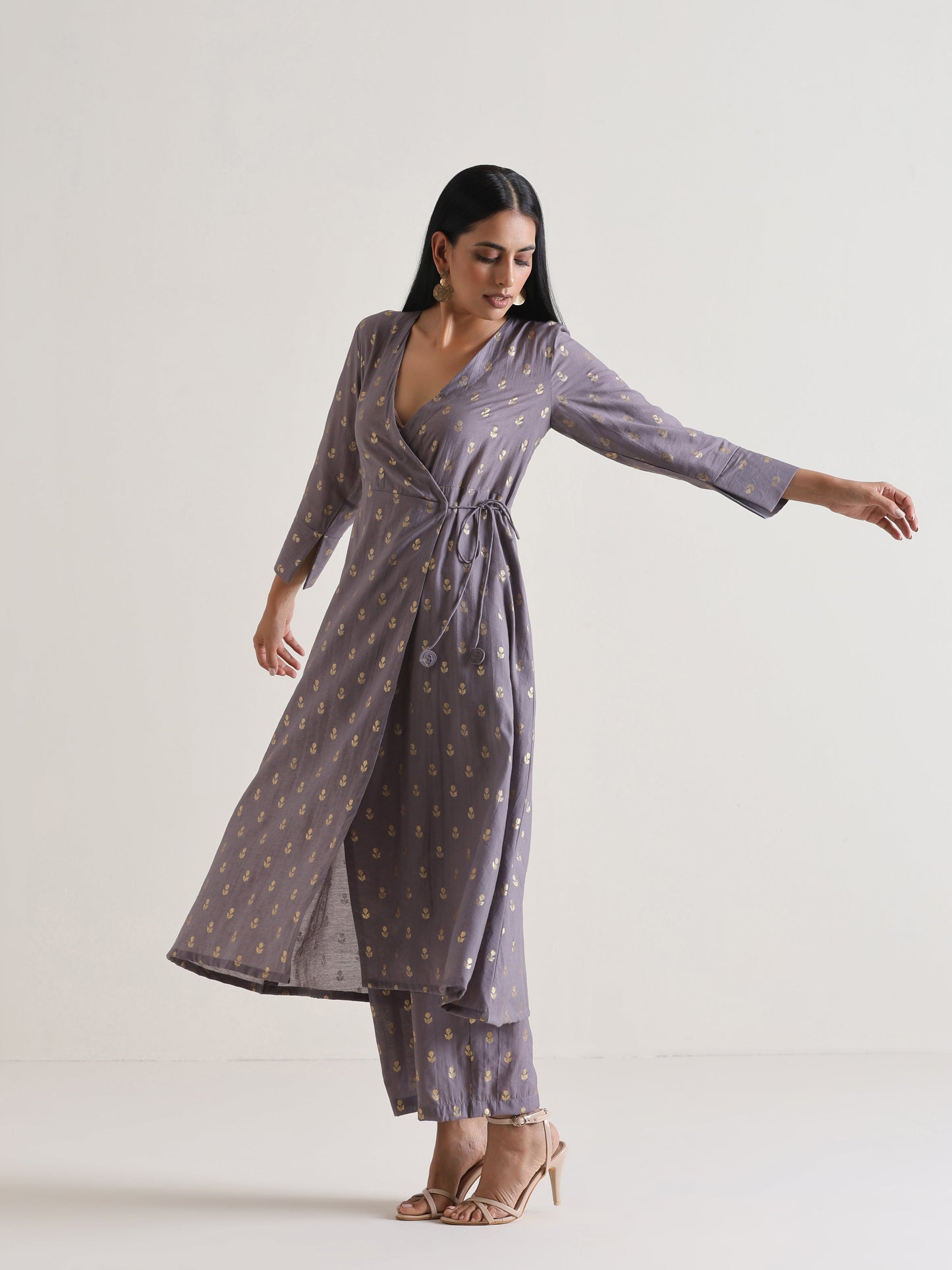 trueBrowns Plum Grey Foil Angrakha Kurta Set | Swadesiicart