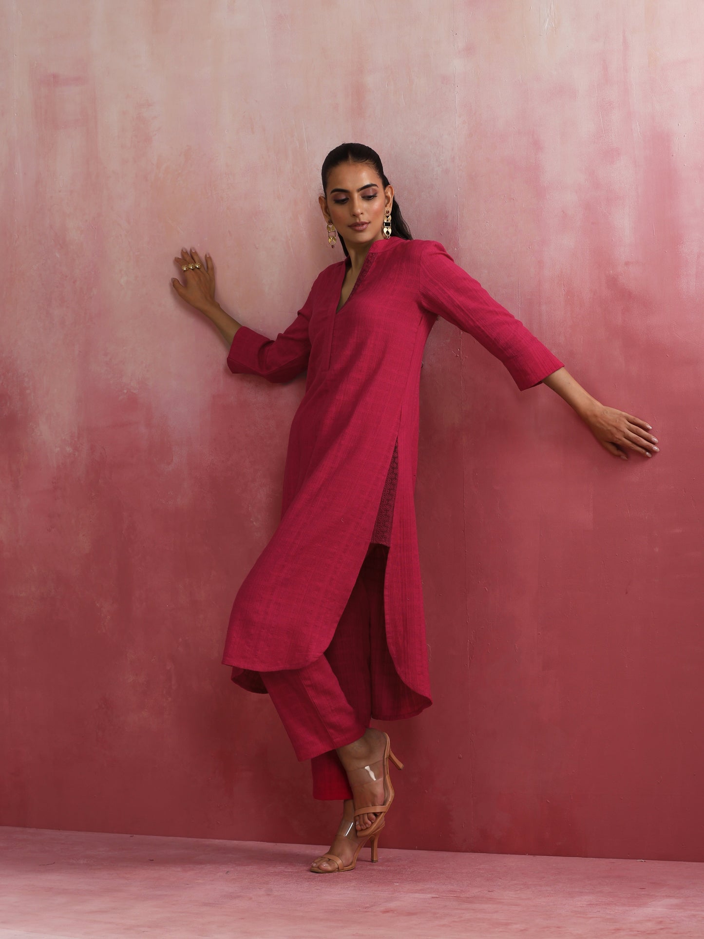 trueBrowns Magenta Cotton Dobby Kurta Set | Swadesiicart