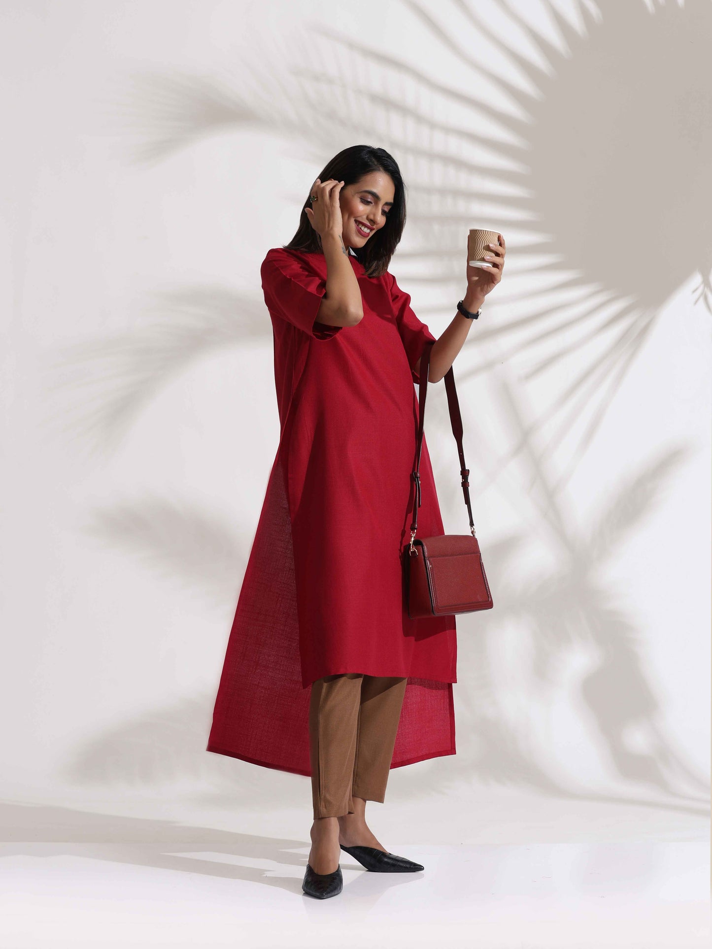 trueBrowns Maroon Slub Highslit Kurta Set | Swadesiicart