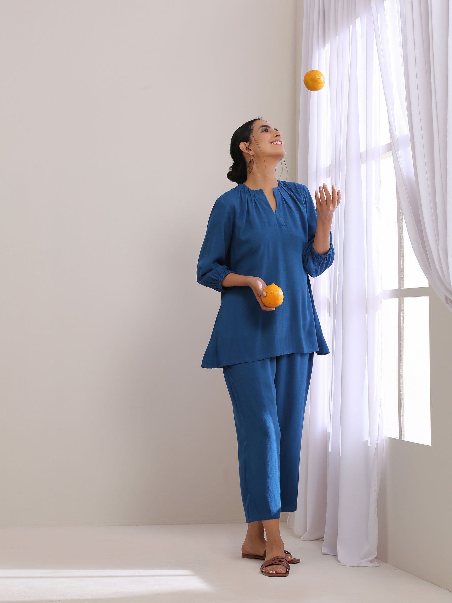 trueBrowns Classic Blue Dobby Pleated Co-Ord Set - Swadesiicart
