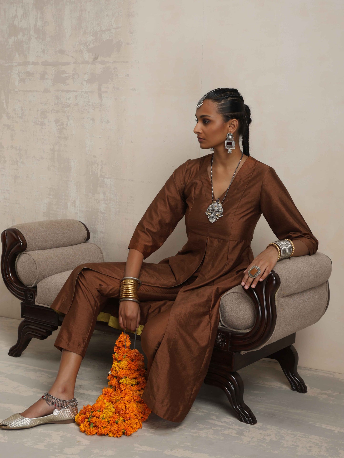 trueBrowns Brown Silk Slit Kurta Set | Swadesiicart