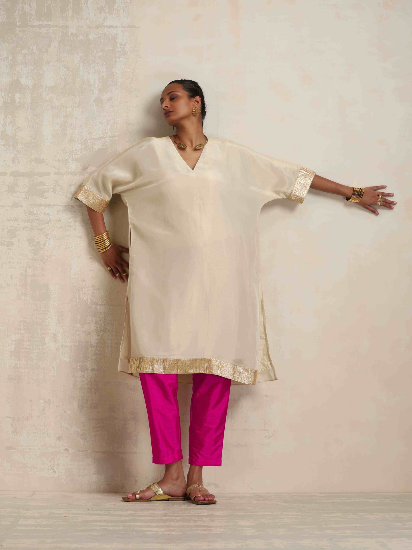 trueBrowns Ivory Tissue Kurta Co-ord Set - Swadesiicart
