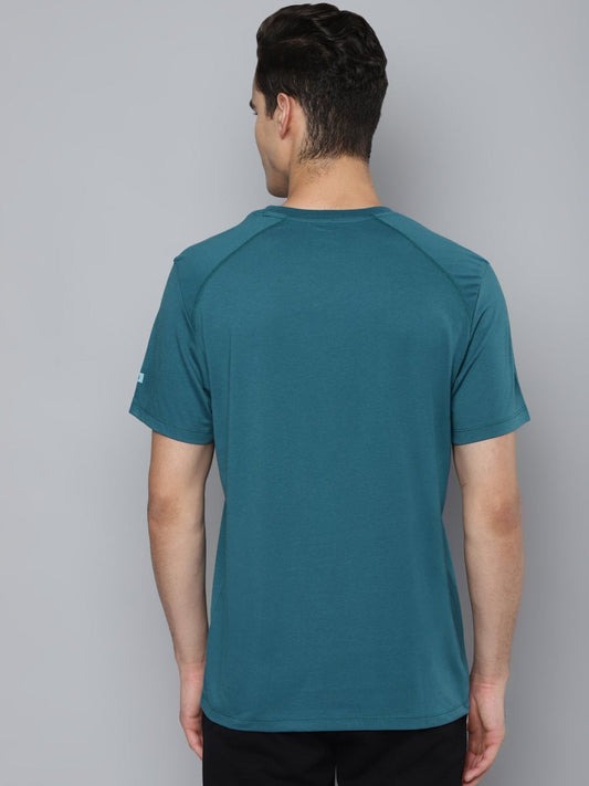 Alcis Men Teal Printed Slim Fit Running T-shirt | Swadesiicart