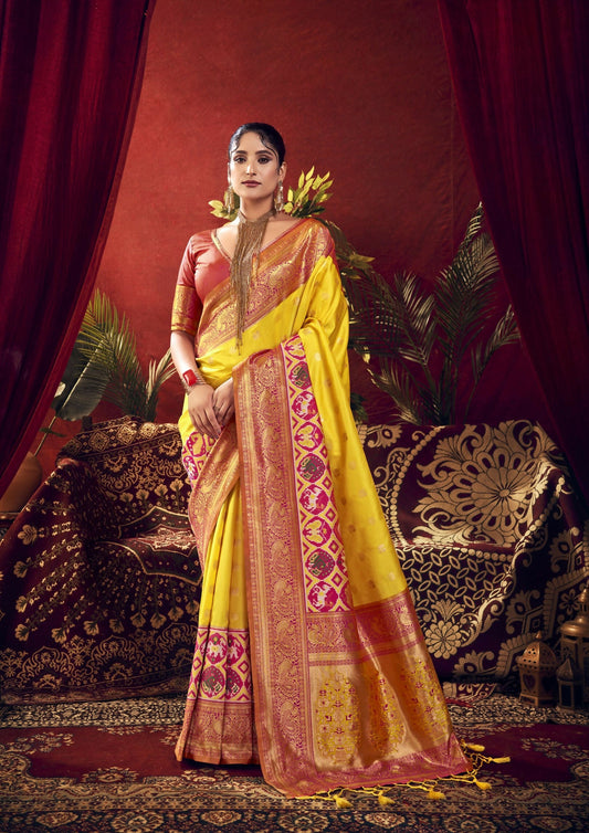 Vishnu Weaves Women's Yellow Paithani Silk Saree with Blouse - Swadesiicart