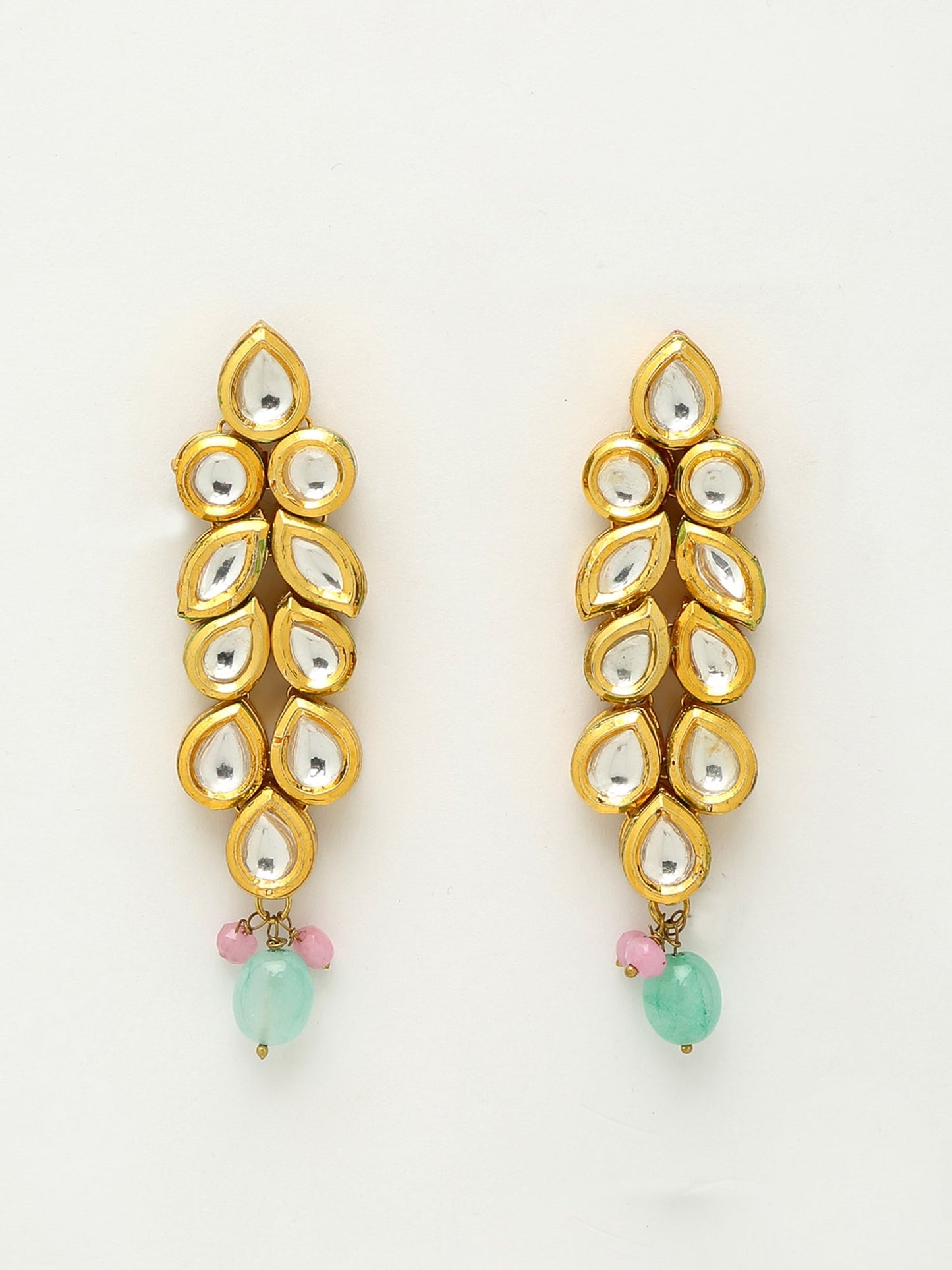 Kundan Neckpiece With Earrings And Maang Tikka - Ruby Raang - Swadesiicart
