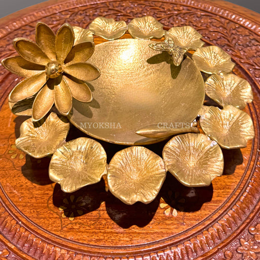 Brass Flower Design Décor | Swadesiicart
