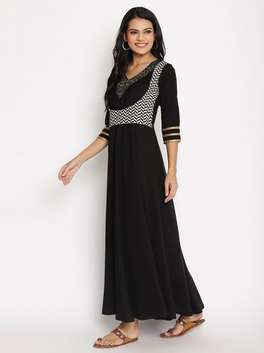 Ahalyaa Womens Black Colored Digital Print Plain Zari Kurta Set | Swadesiicart