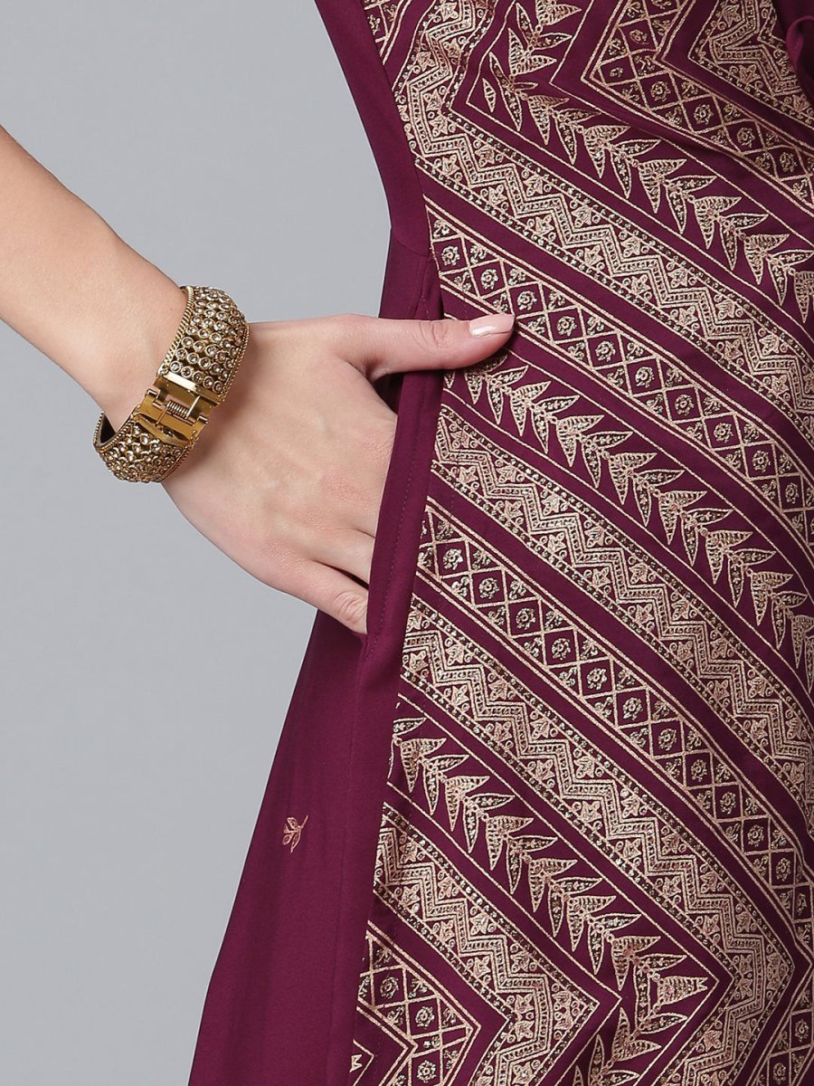 Ahalyaa Crepe Wine Glitter Print Kurta With Jacket - Swadesiicart