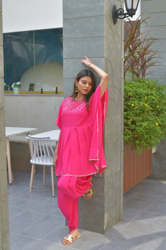 Ahalyaa Women Pink Crepe Glitter Printed Kurta with Dhoti Pants | Swadesiicart