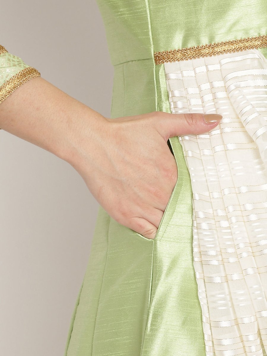 Ahalyaa Gorgeous Green Art Silk Kurta | Swadesiicart