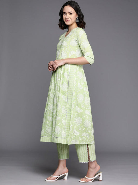 Ahalyaa Floral Printed High Slit Gotta Patti Pure Cotton Kurta With Trousers | Swadesiicart