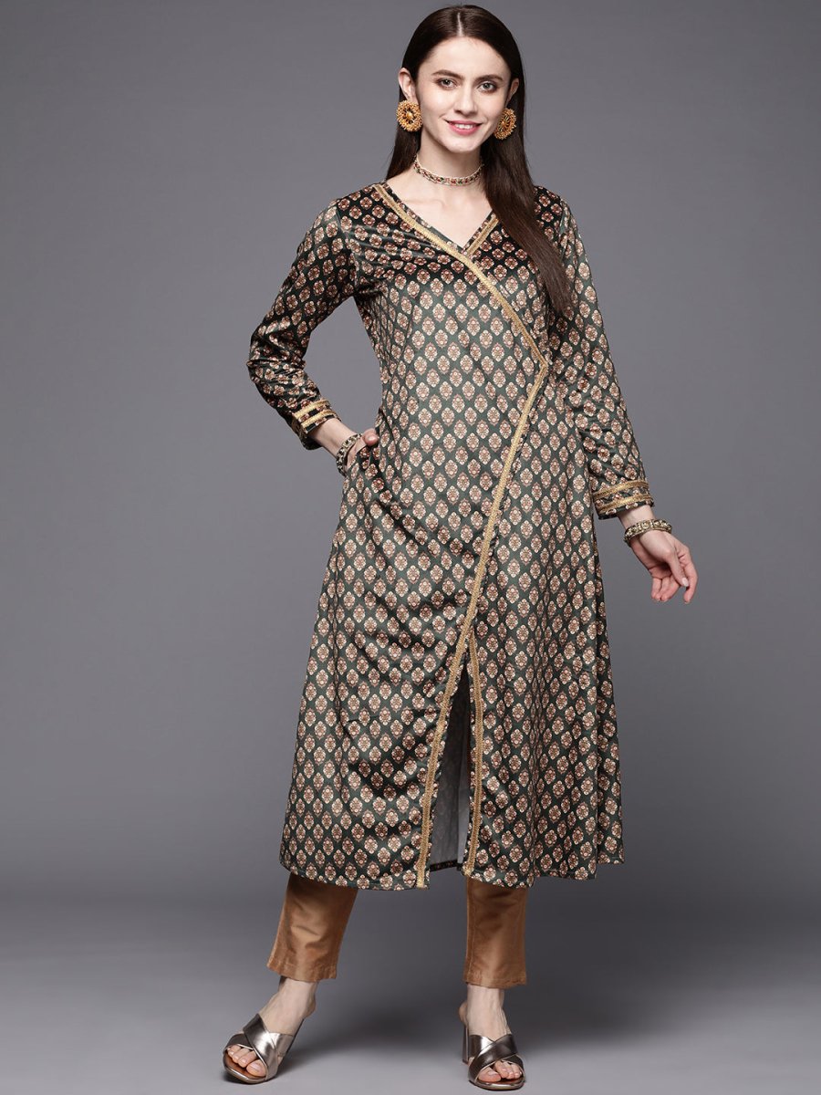 Ahalyaa Women Green & Cream-Coloured Floral Printed Velvet Kurta | Swadesiicart