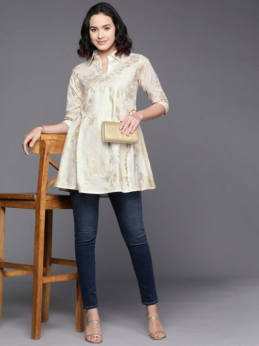 Ahalyaa Floral Printed Shirt Collar Cotton Tunic With Lace Inserts Detail | Swadesiicart