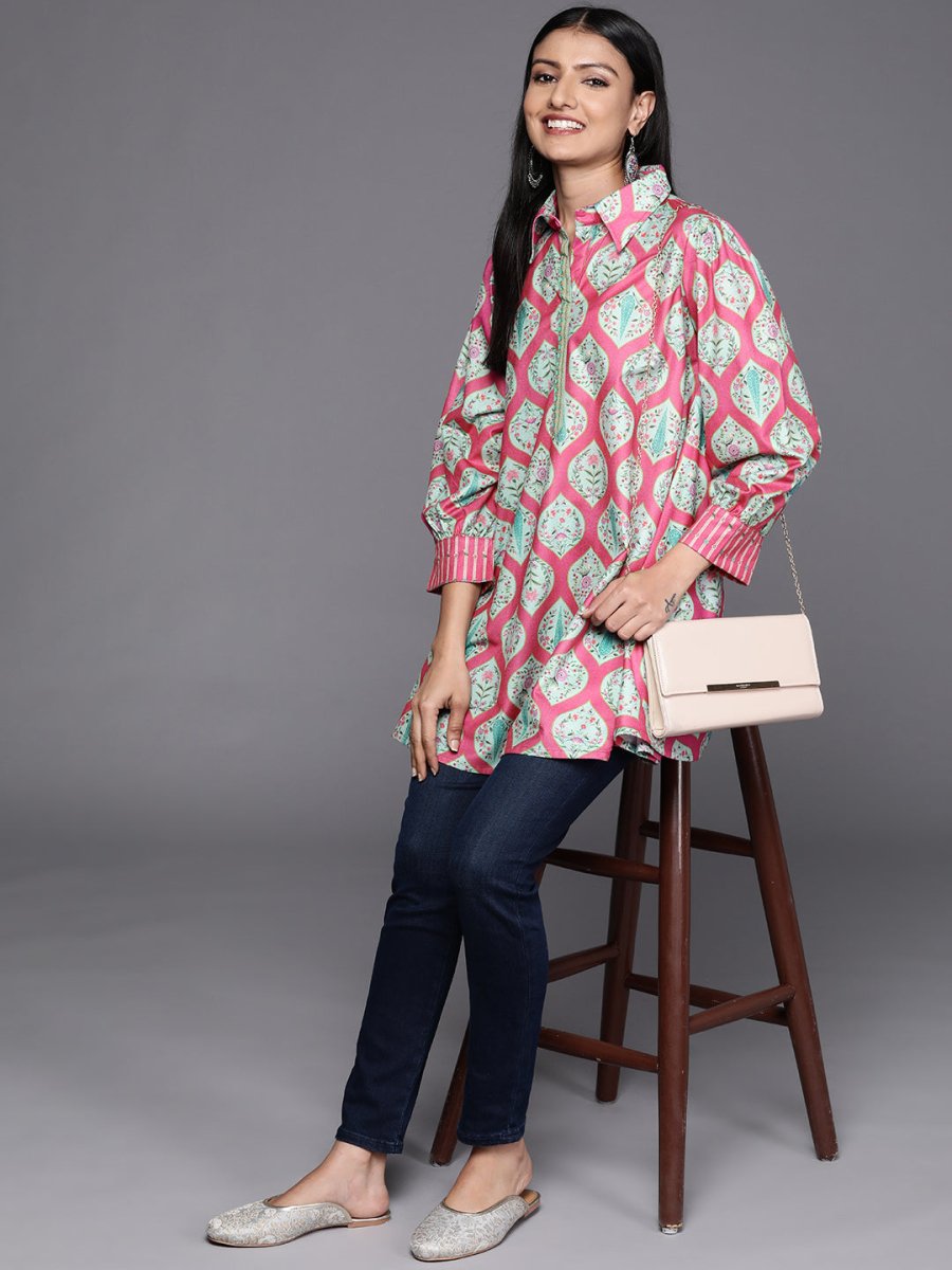 Ahalyaa Fuchsia Shirt Collar Velvet Digital Printed Tunic | Swadesiicart
