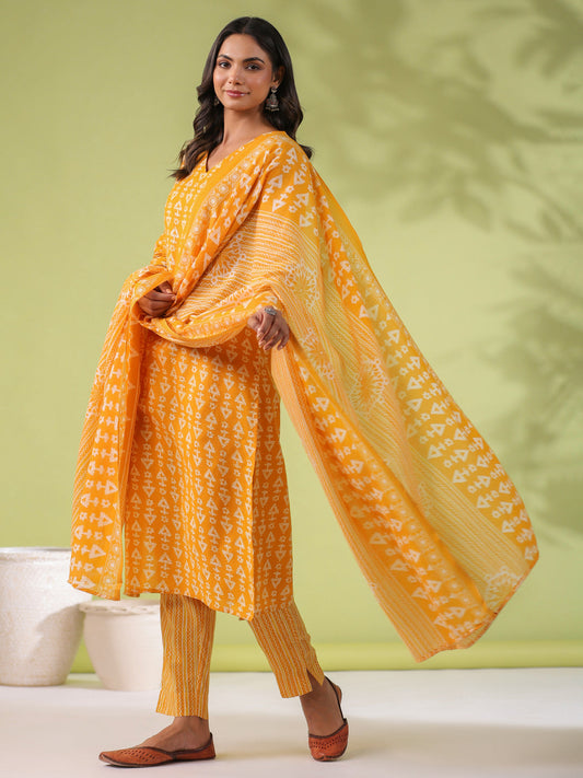 Janasya Regular Poly Cotton Mustard Gemometric V-Neck Kurta Set - Swadesiicart