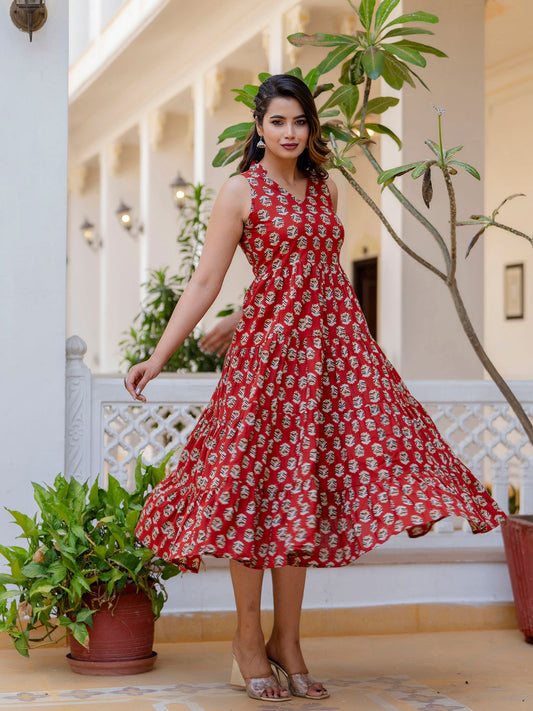Antaran Maroon Pure Cotton Tiered Printed Dress - Swadesiicart