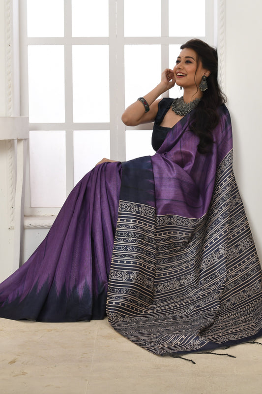 Vishnu Weaves Women's Purple Tussar Silk Temple Print Saree with Blouse - Swadesiicart