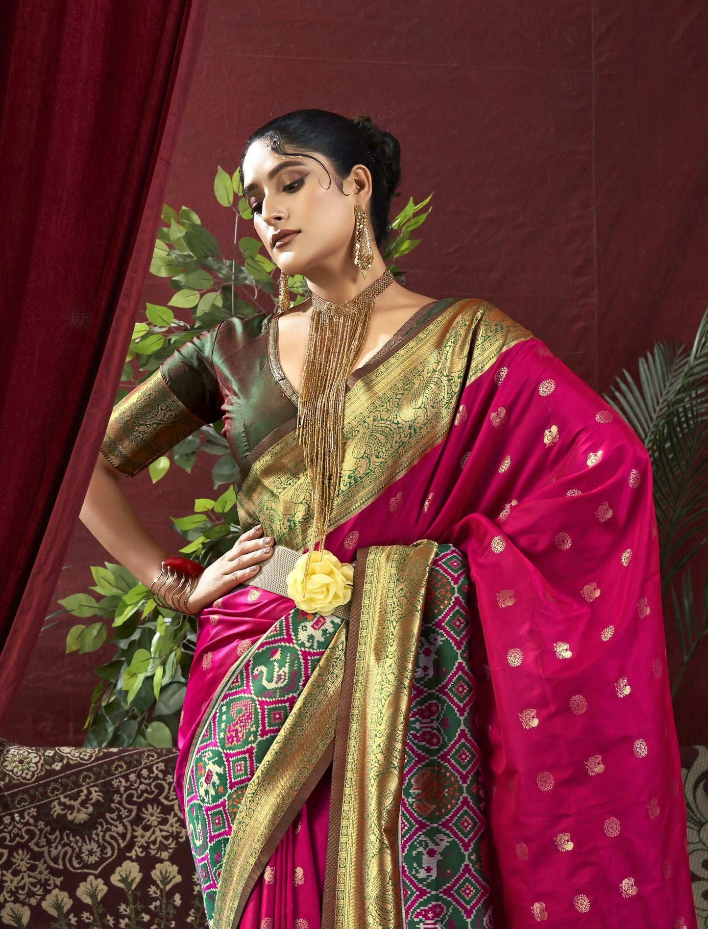 Vishnu Weaves Women's Rani Paithani Silk Saree with Blouse - Swadesiicart