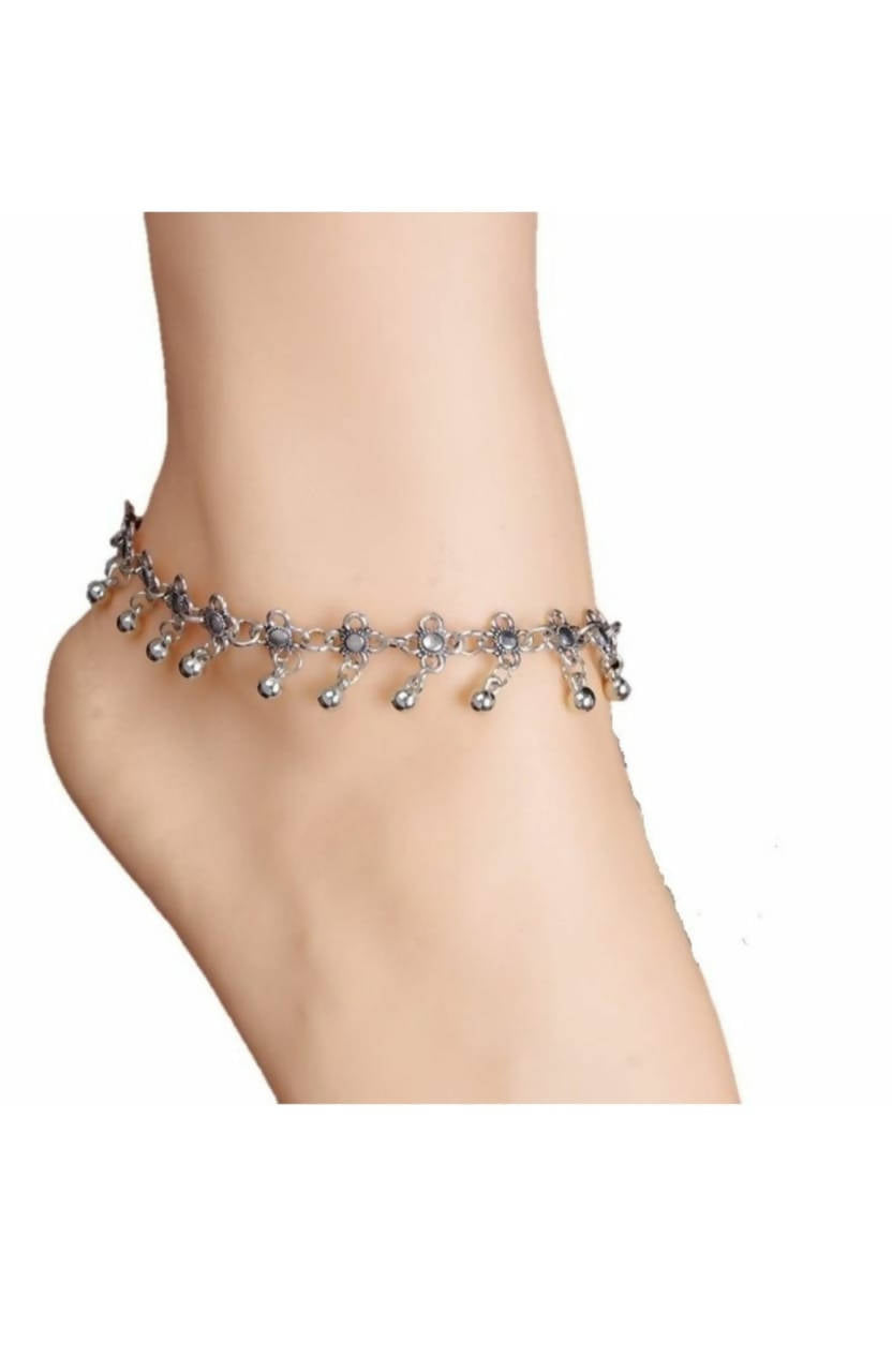 Mominos Fashion Silver color Necklace with Kundan work Mangalsutra - Swadesiicart