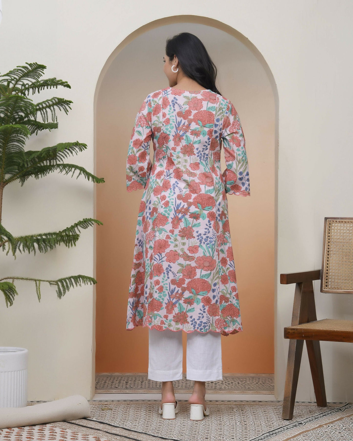 Vaasva Women Peach Floral Cotton Printed Flare Kurti With Pant | Swadesiicart