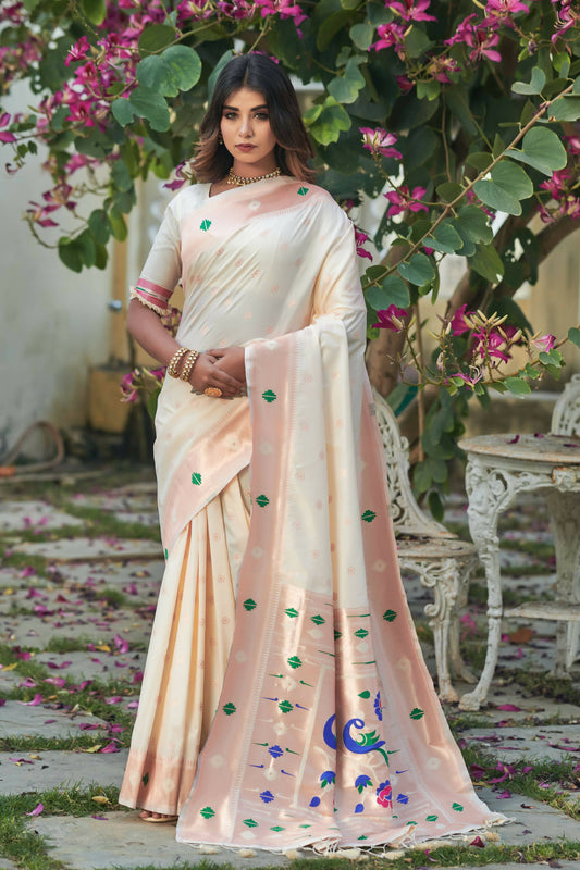 Vishnu Weaves Women's Off White Banarasi Silk Zari Woven Paithani Saree with Unstitched Blouse - Swadesiicart