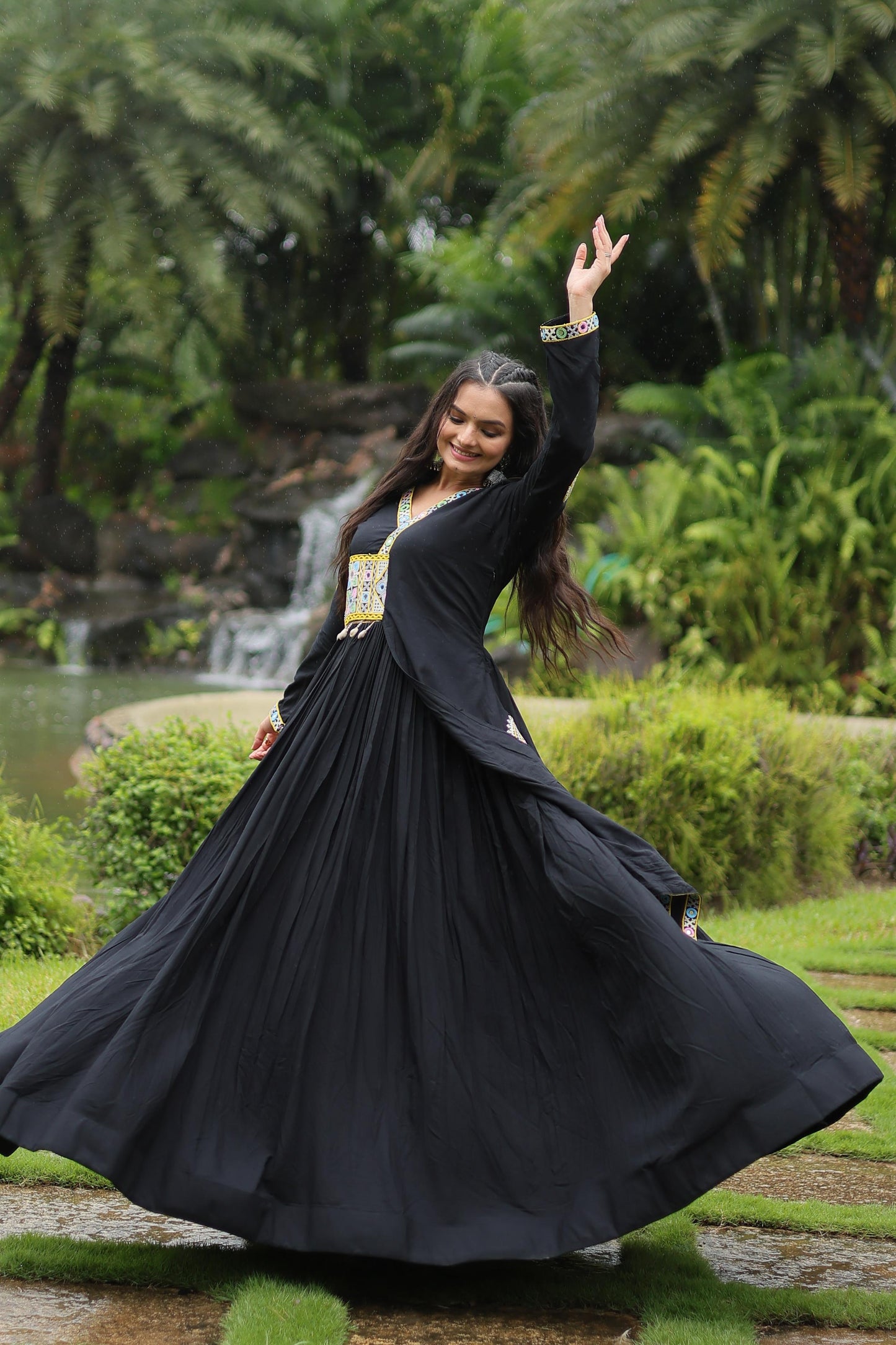 Lorenvalley Black Rayon Fabric With Kutchi Gamthi Lace Gown | Swadesiicart