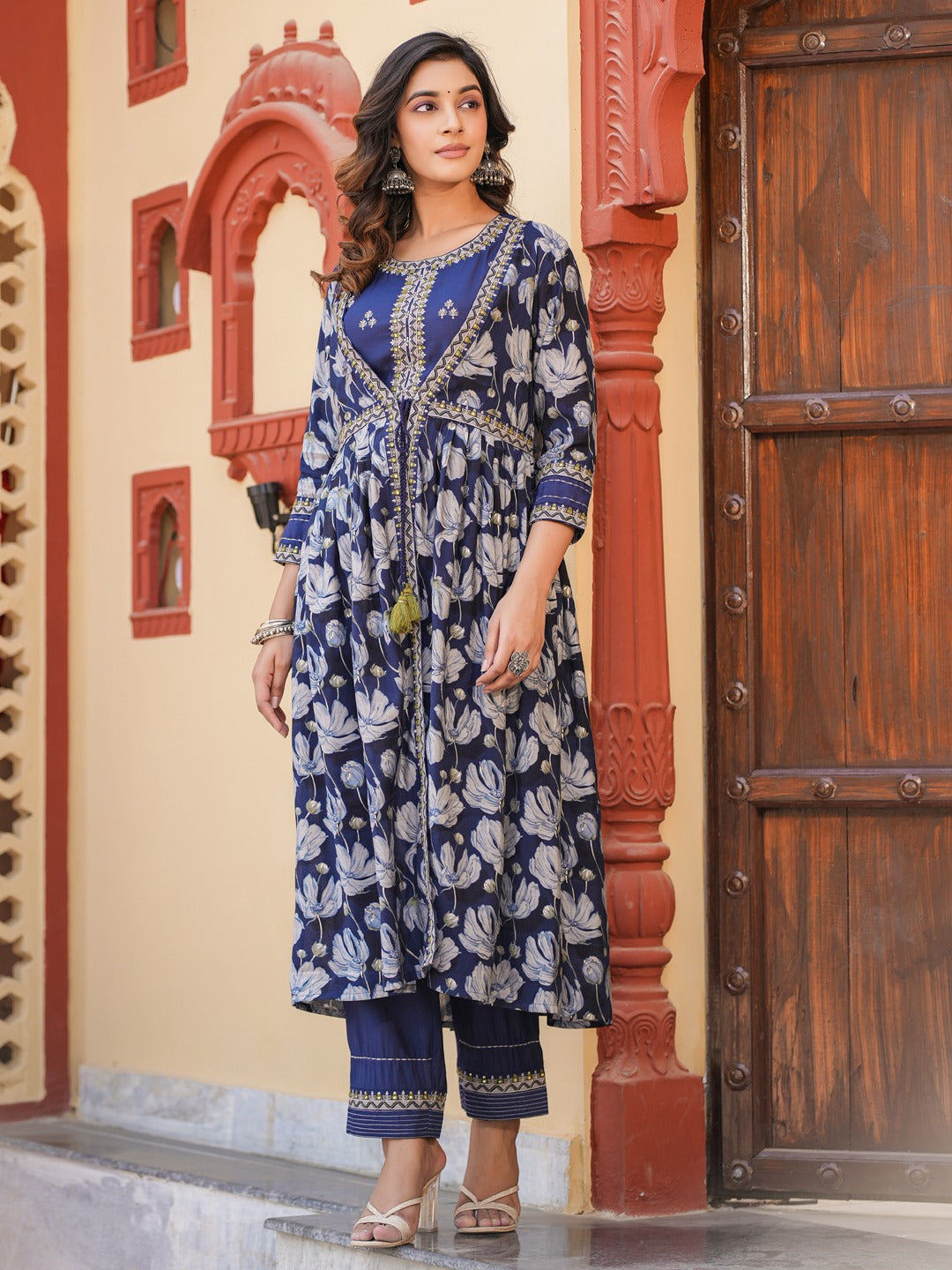 Yufta Blue Embroidered shrug Crop top co ord set - Swadesiicart