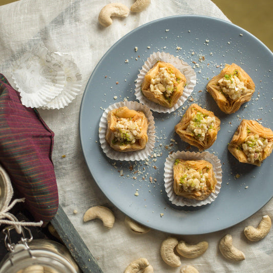 Almond House Cashew Pyramid | Swadesiicart