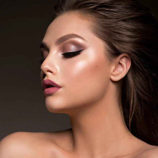 Star Struck By Sunny Leone Highlighter Stick - Champagne | Swadesiicart