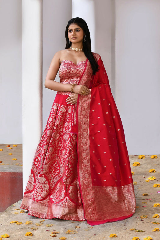Joban Fashion Fuchsia Soft Pure Handloom Banarasi Silk Lehenga | Swadesiicart