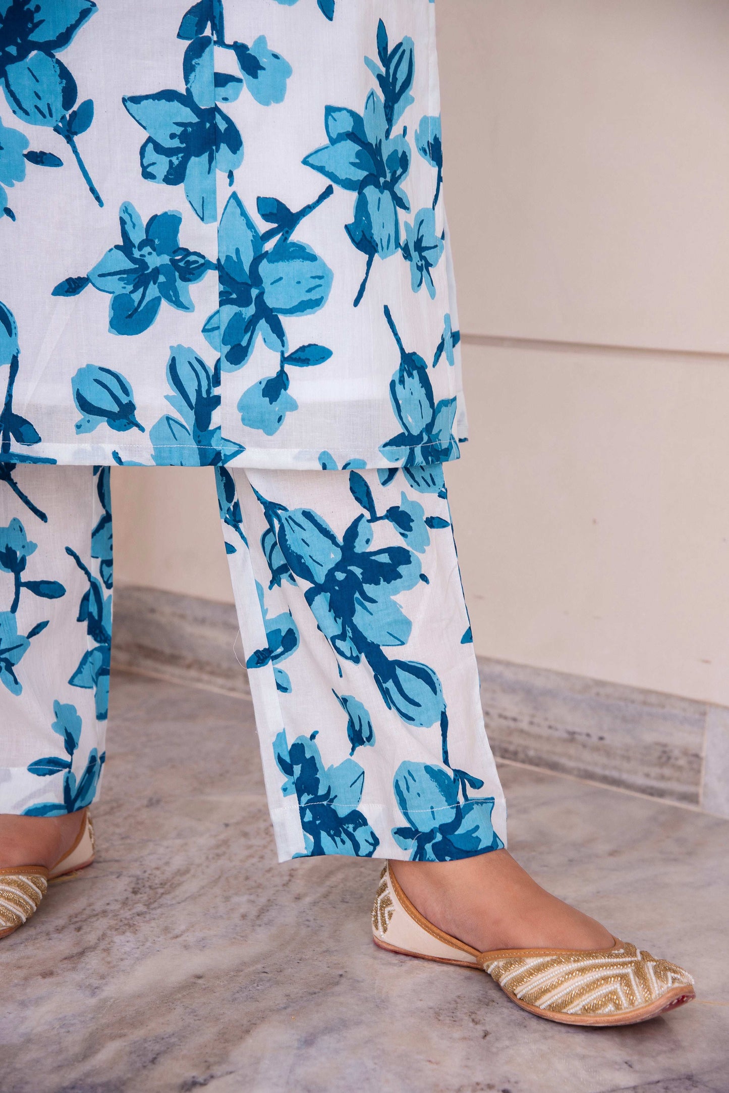 Pomcha Jaipur Kapas Blue Lilly Sleeveless Co-Ord Set - Swadesiicart
