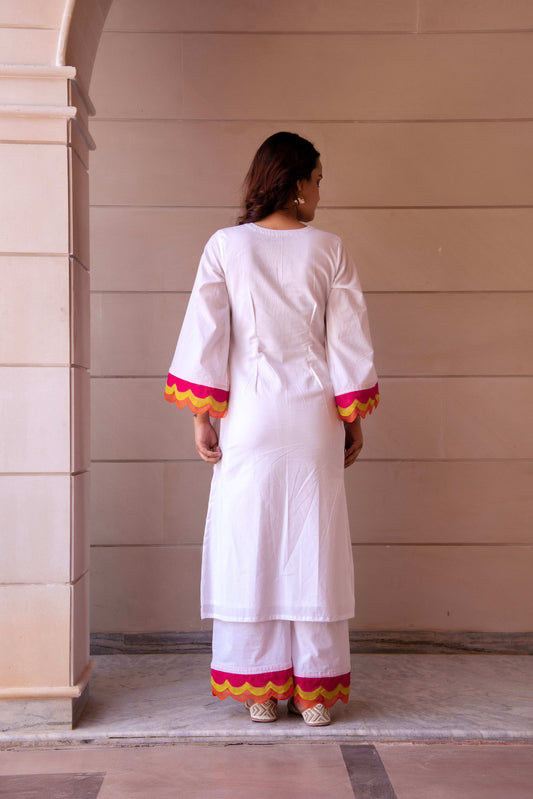 Pomcha Jaipur Kapas Rangbirangi White Co-Ord Set - Swadesiicart