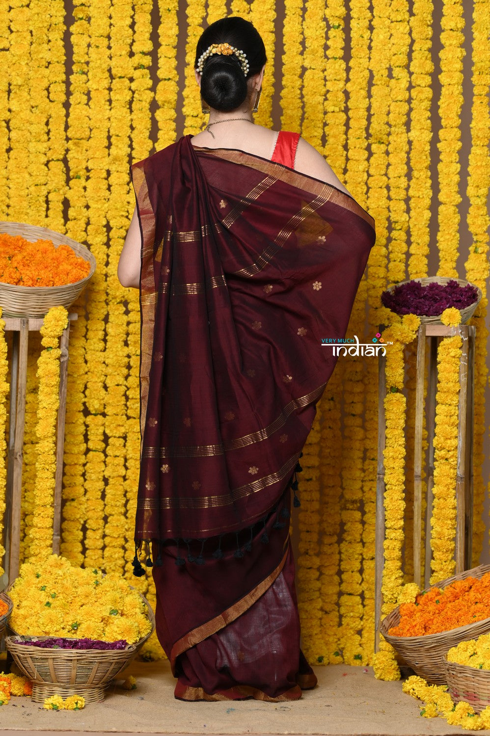 Very Much Indian Rajsi - Designed by VMI! High Quality Mul Cotton Handloom Woven Saree With Sleek Border in Maroon | Swadesiicart