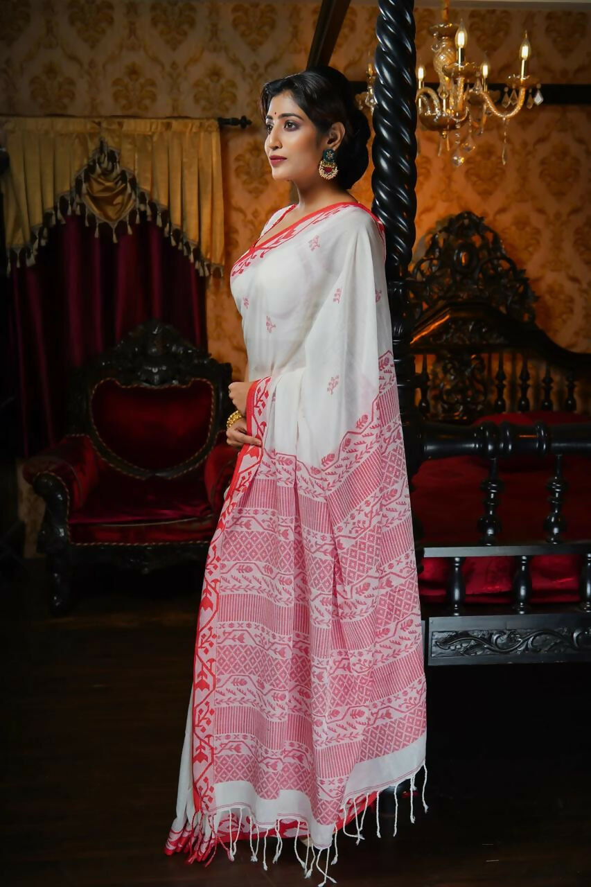 Exclusive Collection Beautiful Musrise White Pure Cotton Hand Weaving Handloom Saree With Running Blouse Piece - Swadesiicart