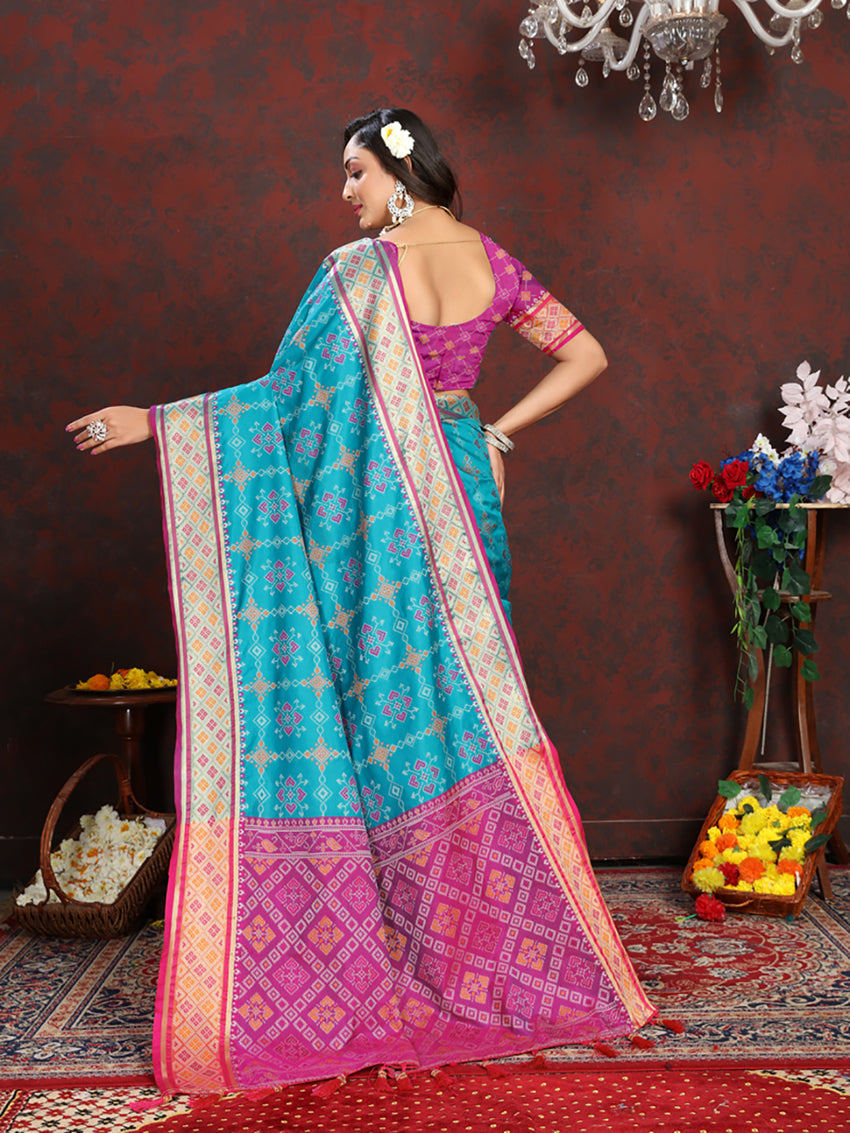 Lorenvalley Fashion Firozi Patola Silk Woven Design with Zari Meenakari Weaving motifs motifs Pallu Saree - Swadesiicart