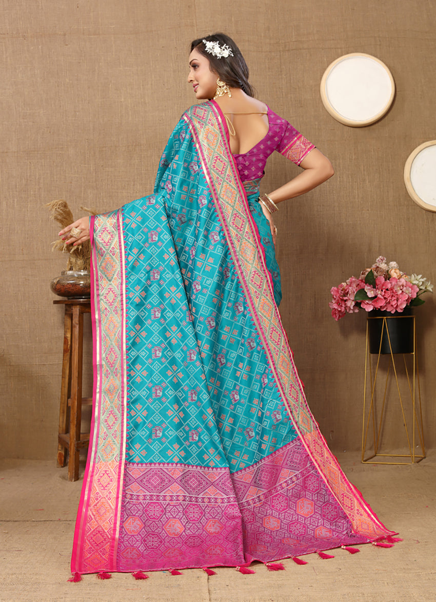 Lorenvalley Fashion Firozi Patola Silk Woven Design with Zari Meenakari Weaving motifs motifs Pallu Saree - Swadesiicart