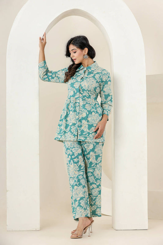 Kaajh Women's Turqouise Gold Print Cotton Co-ord Set - Swadesiicart