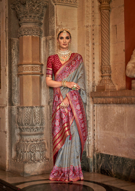 Silver Grey Banarasi Weaving, Ultra Aqua Finish, Zari Work Banarasi Silk Saree - Rath Kunti - Swadesiicart